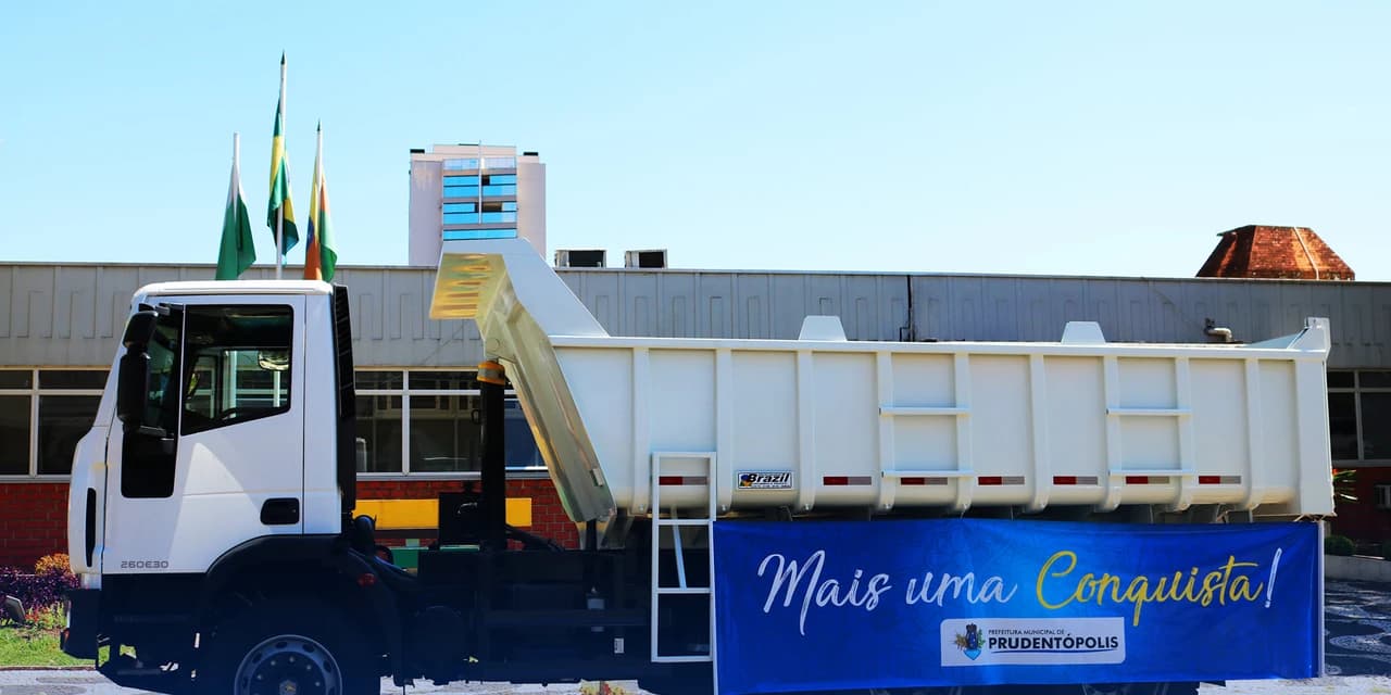 Prudentópolis recebe novo caminhão para Secretaria de Transportes e Infraestrutura