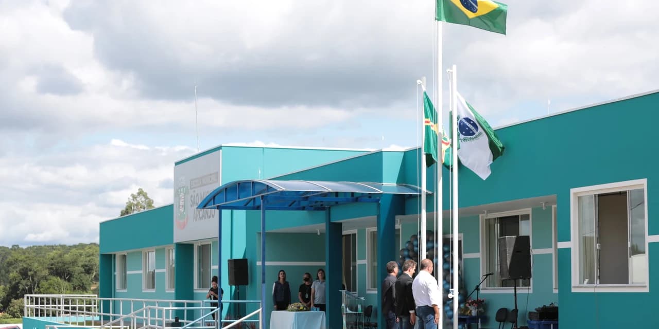 Imbituva inaugura Escola São Miguel Arcanjo, na comunidade Mato Branco de Baixo
