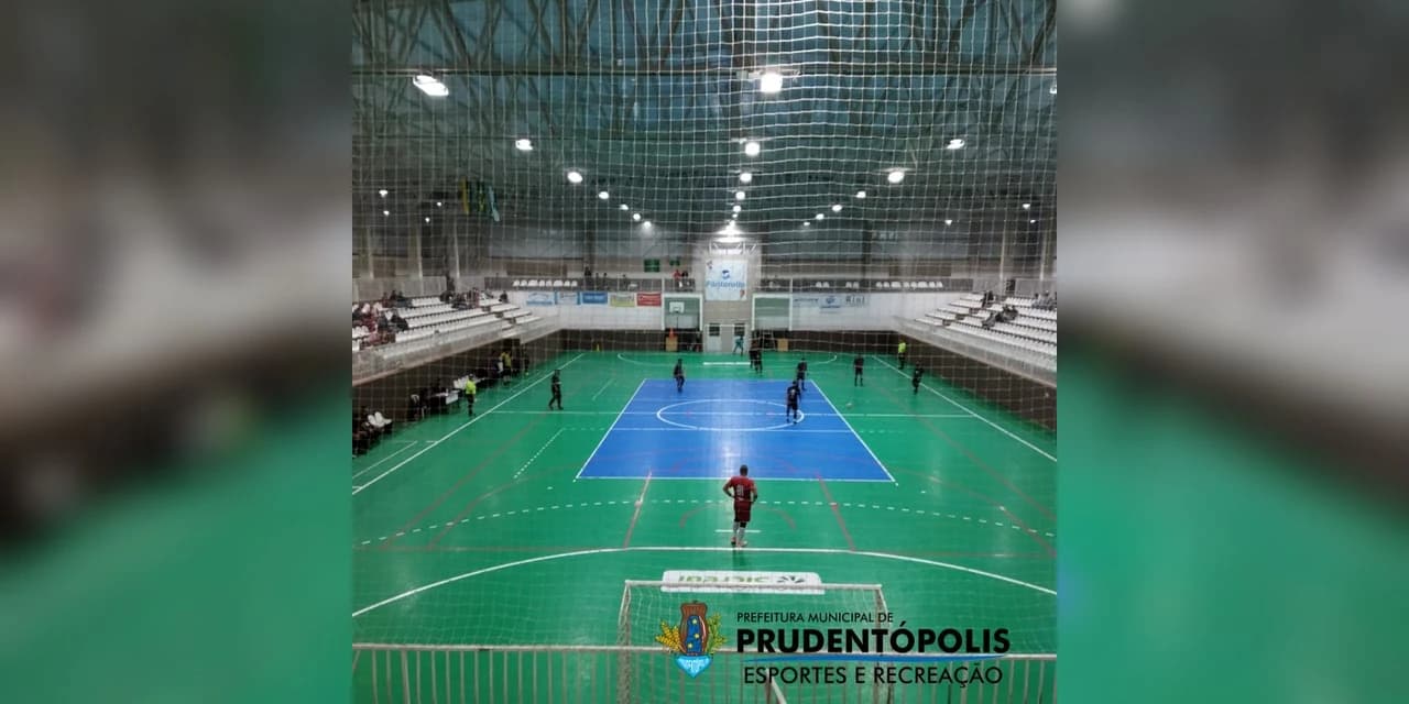 Cerca de 50 equipes estão participando do Abertão de Futsal, em Prudentópolis