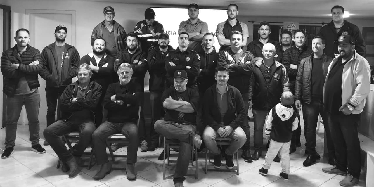Polícia Militar se reúne com atiradores esportivos em Prudentópolis
