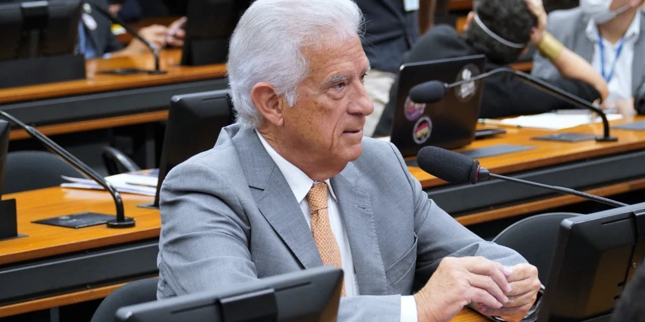 Rubens Bueno vota a favor de projeto que vai beneficiar 4 milhões de portadores de autismo