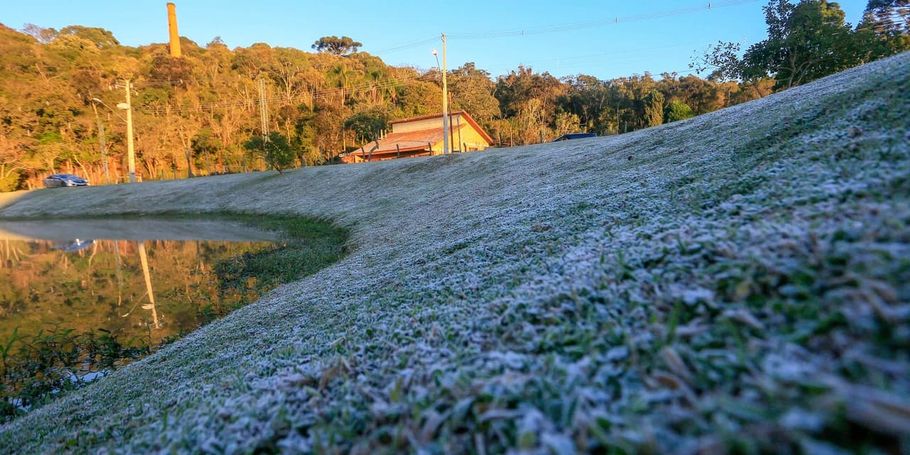 Massa de ar polar vai derrubar as temperaturas no Paraná