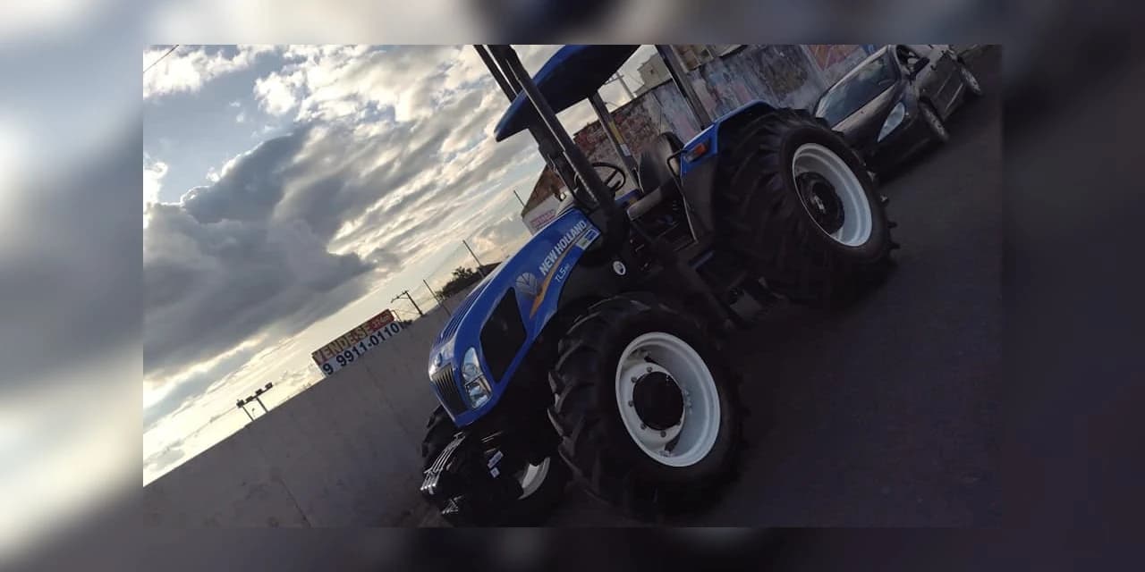 Imbituva recebe novo trator agrícola para Secretaria de Agricultura