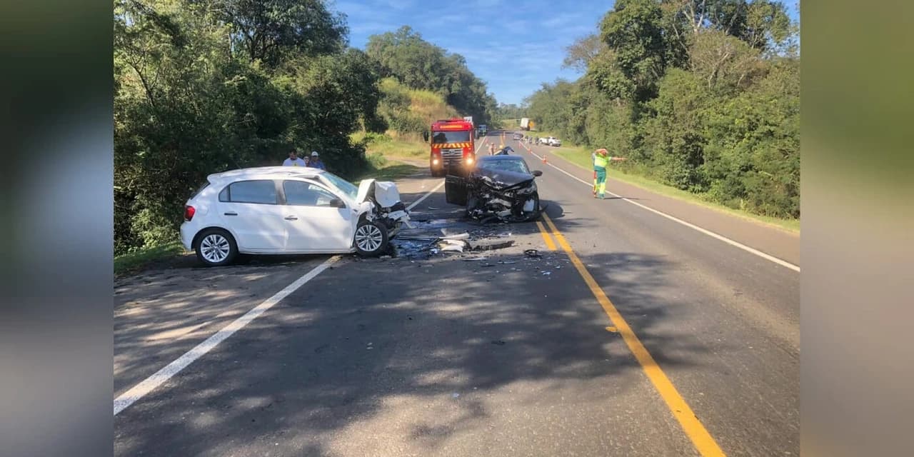 Grave Acidente envolveu dois veículos e um caminhão na BR-373 em Guamiranga