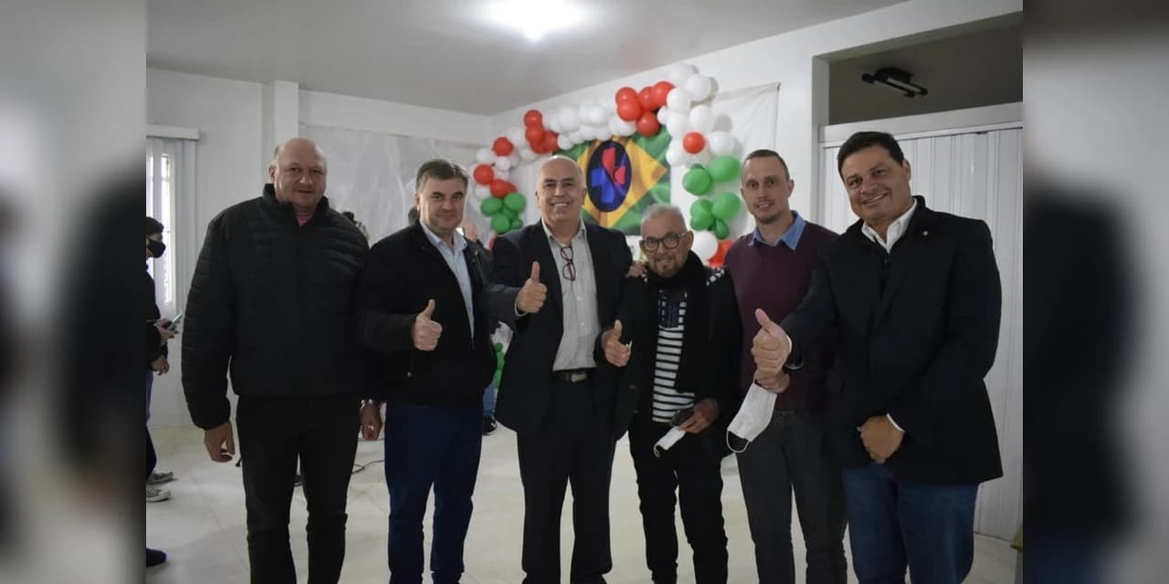 TV NOSSA GENTE: Autoridades participam do ato oficial de entrega dos 10 leitos de UTIs na Santa Casa de Prudentópolis. Assista o VÍDEO!