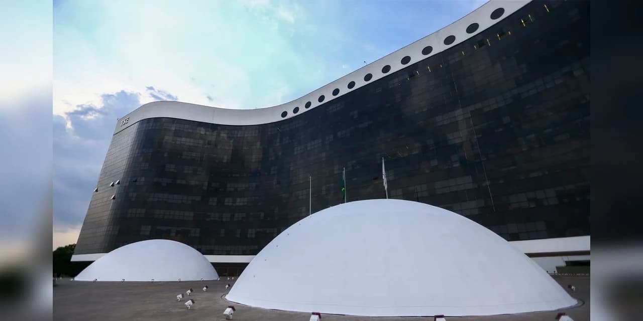 TSE recebe os primeiros registros de candidatura a presidente