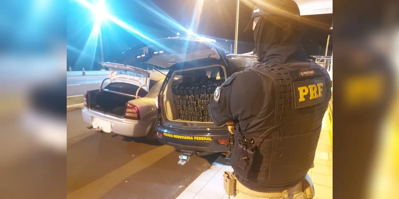 Em Irati, veículo abandonado é apreendido com mais de 250 kg de maconha