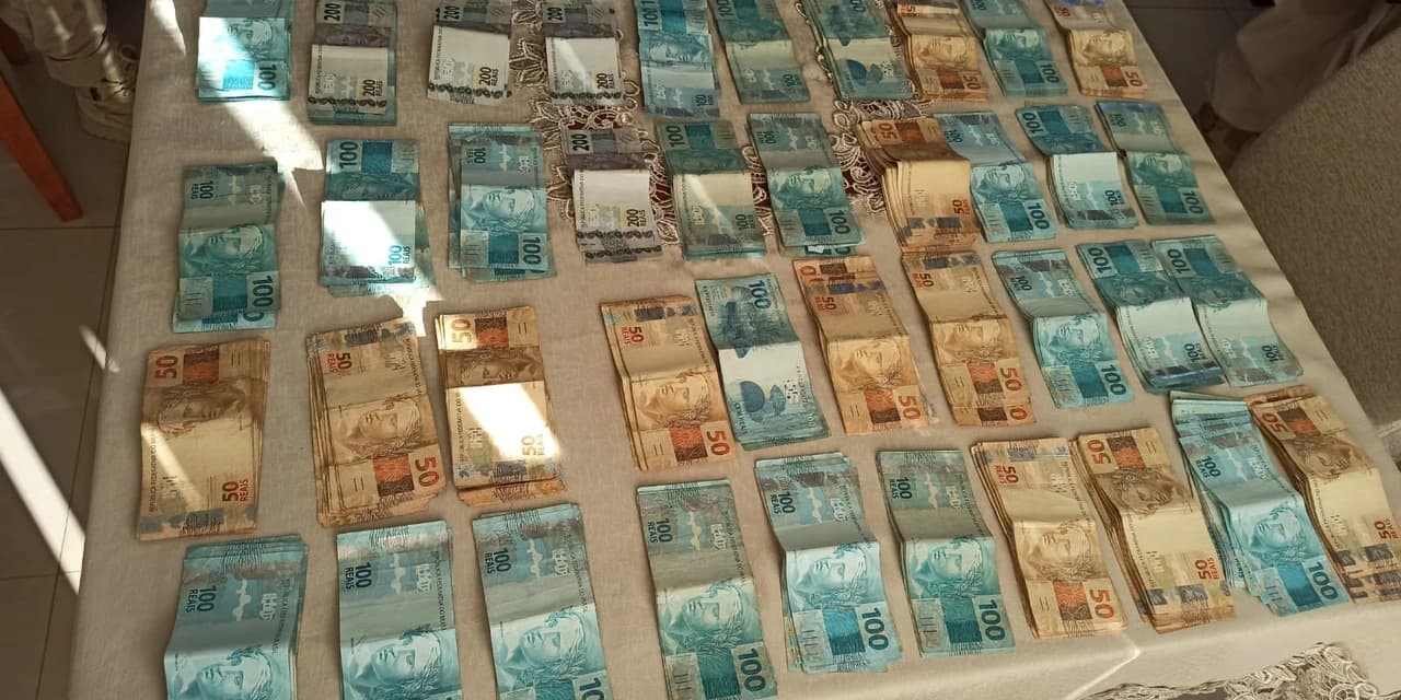 Em Prudentópolis Gaeco cumpre mandados de busca e apreensão na Operação Azimute