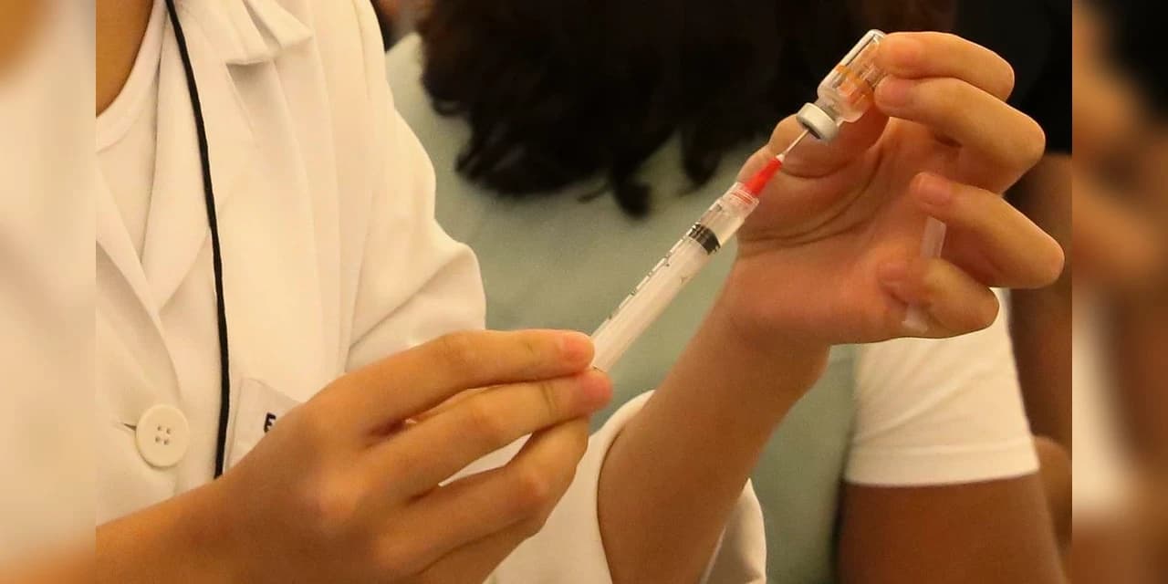 Vacina contra Covid-19 está disponível para crianças de seis meses a dois anos