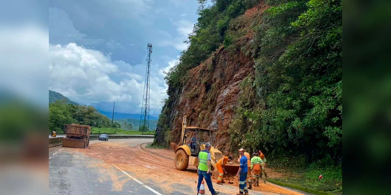 BR-277 é liberada parcialmente na tarde desta quarta-feira (30)