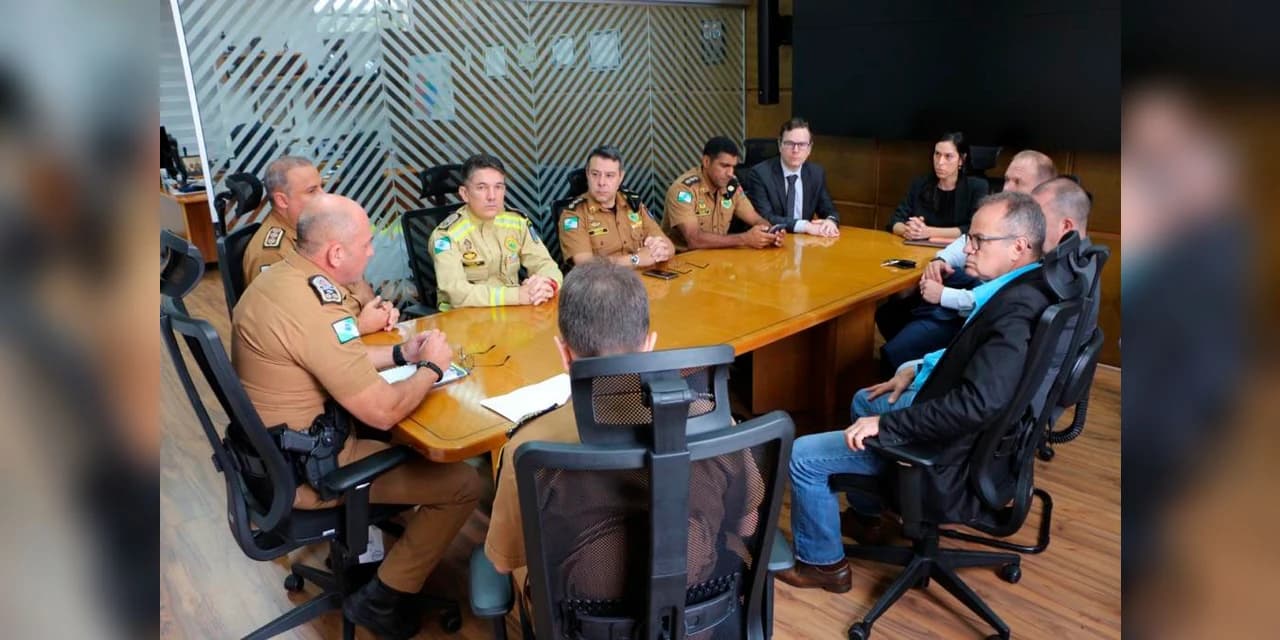 Novo secretário de Segurança Pública reúne comandantes das forças do Paraná