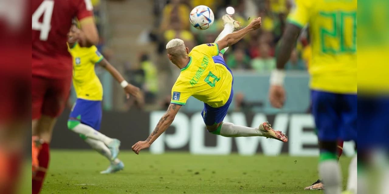 Gol de voleio de Richarlison é eleito o mais bonito da Copa do Catar