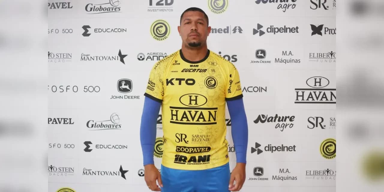 Ex-Coritiba, atacante Rodrigão é contratado pelo Cascavel para o Paranaense