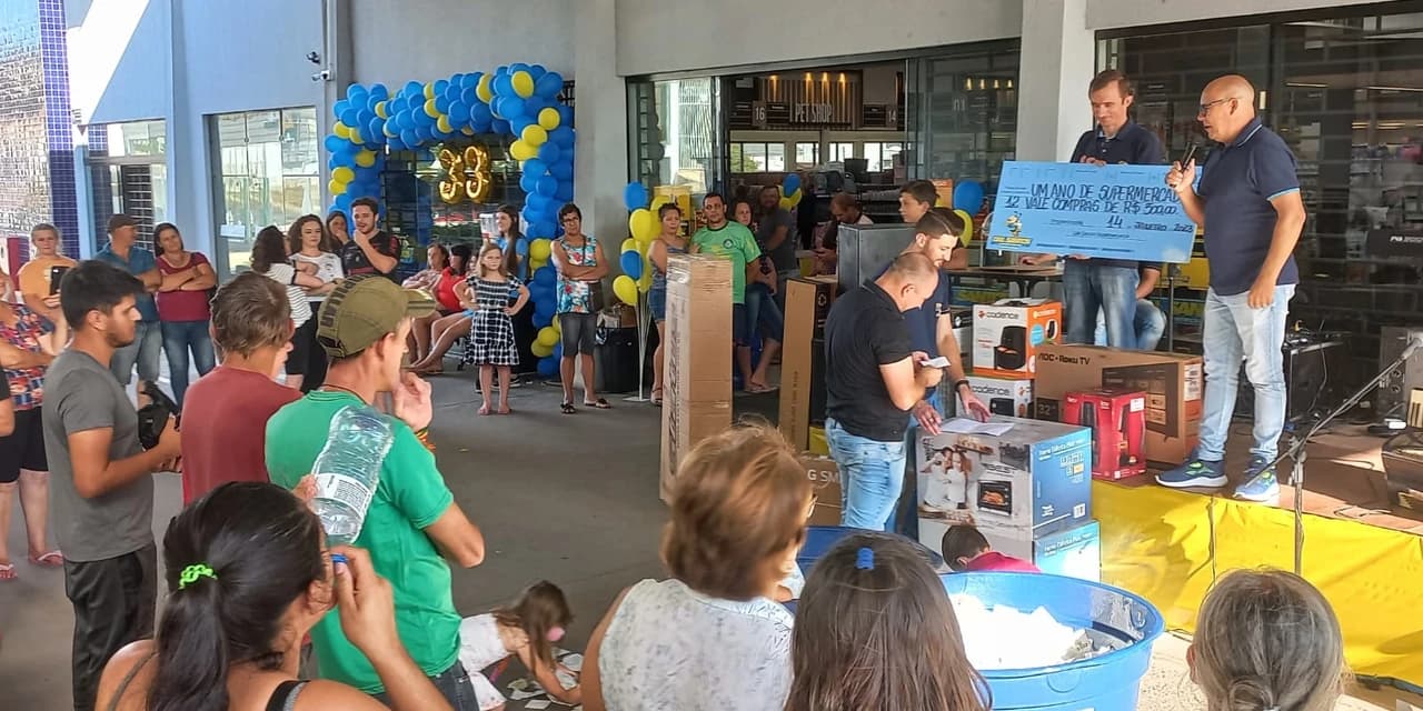 Confira os ganhadores da promoção de 33 anos do Dal Santos Supermercados. VÍDEO!