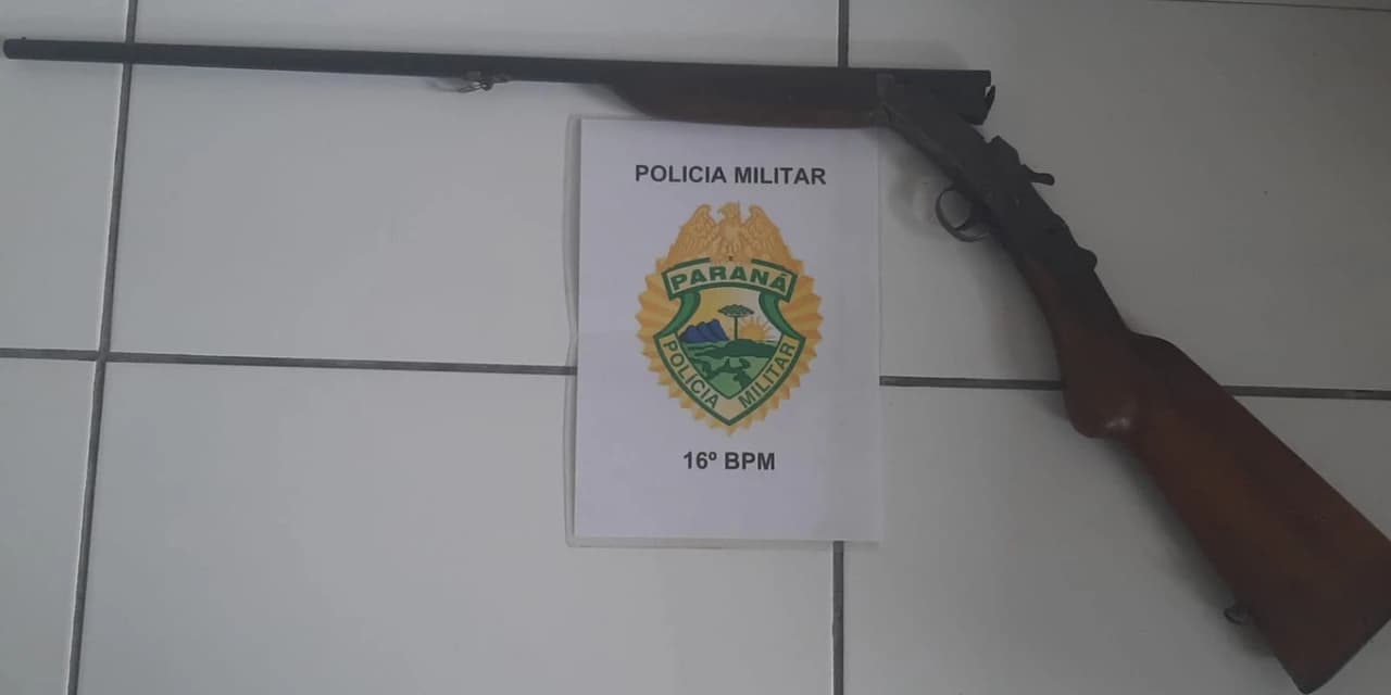 Em Prudentópolis homem realiza a entrega voluntaria de uma espingarda a Polícia Militar