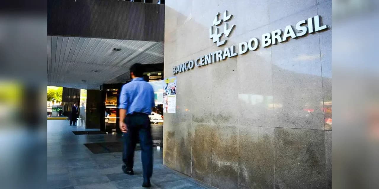 Banco Central divulga base de dados de atuações no câmbio desde 1999