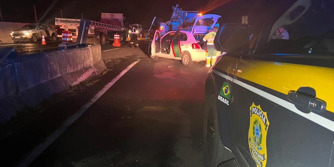 PRF atende tombamento de caminhão na Br 277 em Guarapuava