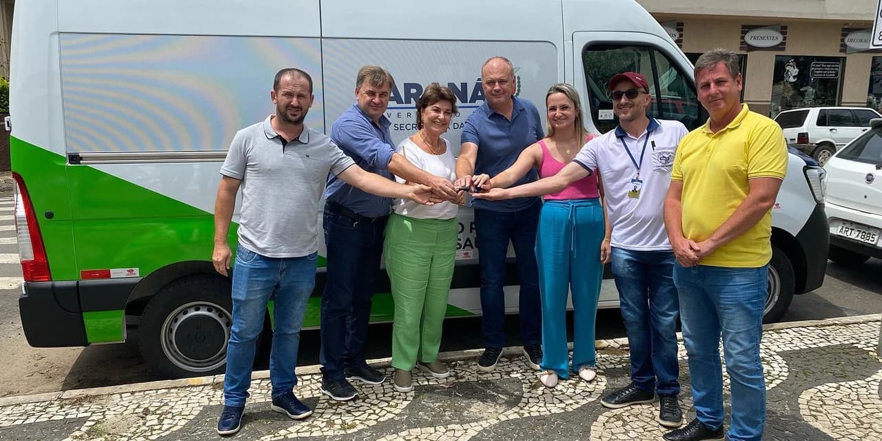 Em Prudentópolis Deputada Cristina Silvestri entrega van para a Vigilância de Saúde. VÍDEO!