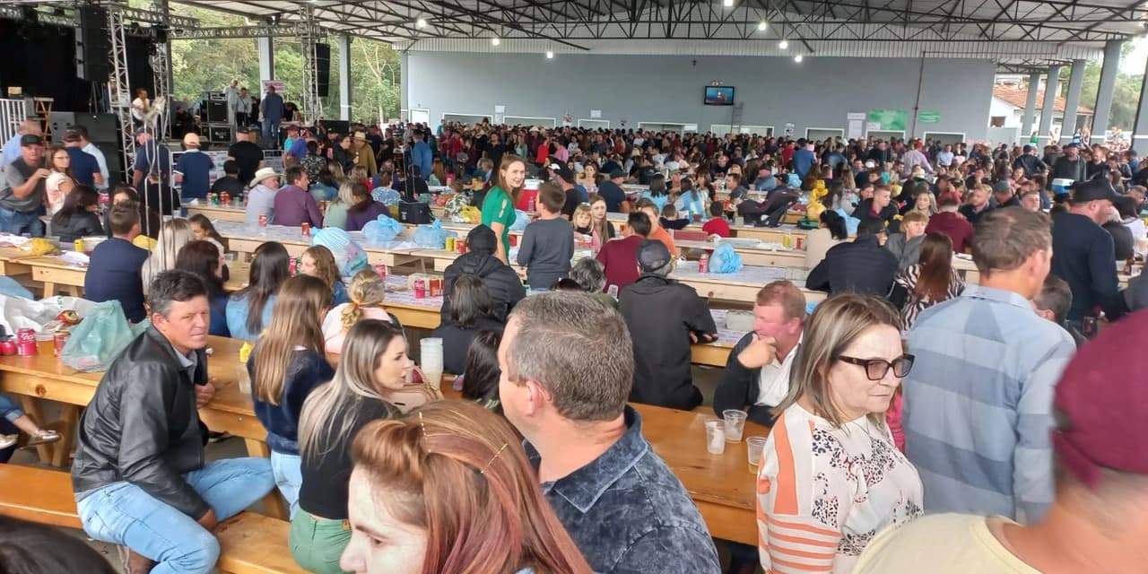 Confira os ganhadores do show de prêmios da Festa do Agricultor de Linha Esperança