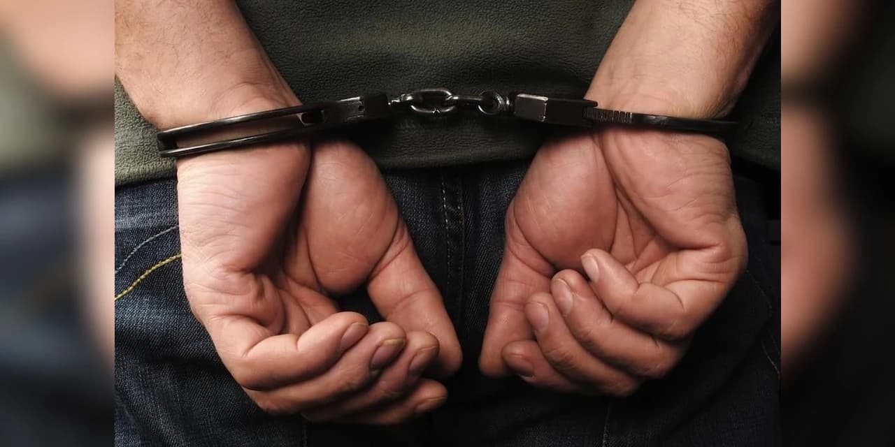 Polícia Civil de Prudentópolis prende irmãos suspeitos de atearem fogo na casa da vitima e em dois veículos