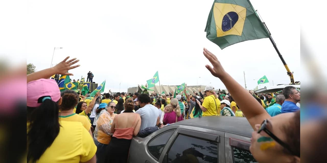 Moraes solta mais 52 presos por atos golpistas de 8 de janeiro