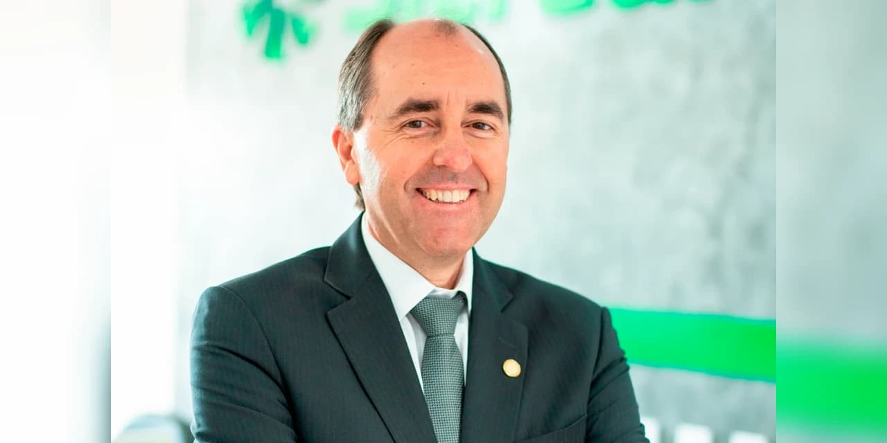 Presidente da Sicredi Centro Sul PR/SC/RJ Santo Capellari destaca a importância do trabalho das mulheres no Sicredi. VÍDEO!