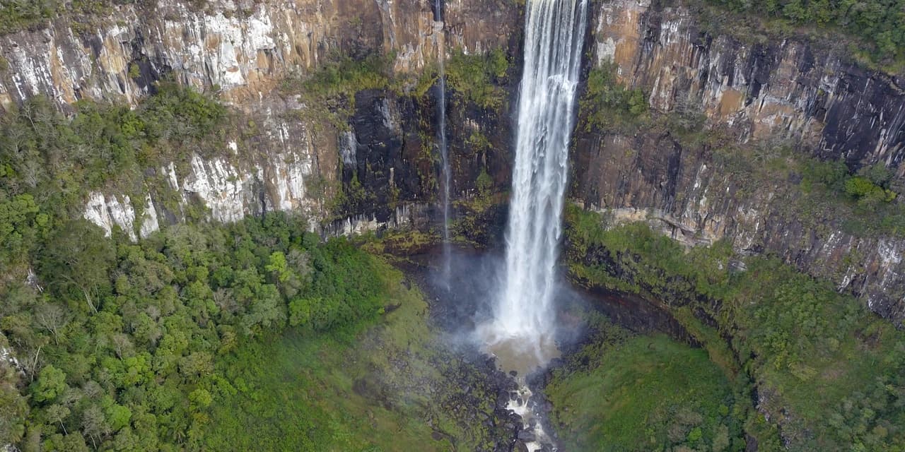 Parque São Francisco: acesso à trilha da base do salto será reaberta a visitantes acompanhados de condutores cadastrados no IAT