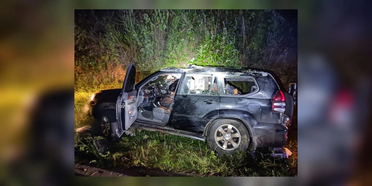 PRF apreende drogas após fuga frustrada e capotamento, em Guarapuava