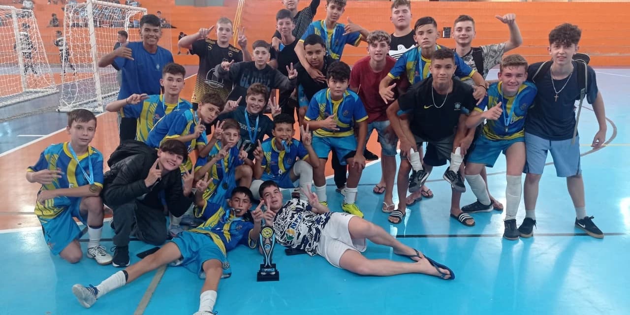 Atletas de Prudentópolis conseguem bons resultados na 2ª Etapa da Liga Sul Norte de Futsal, em Carambeí