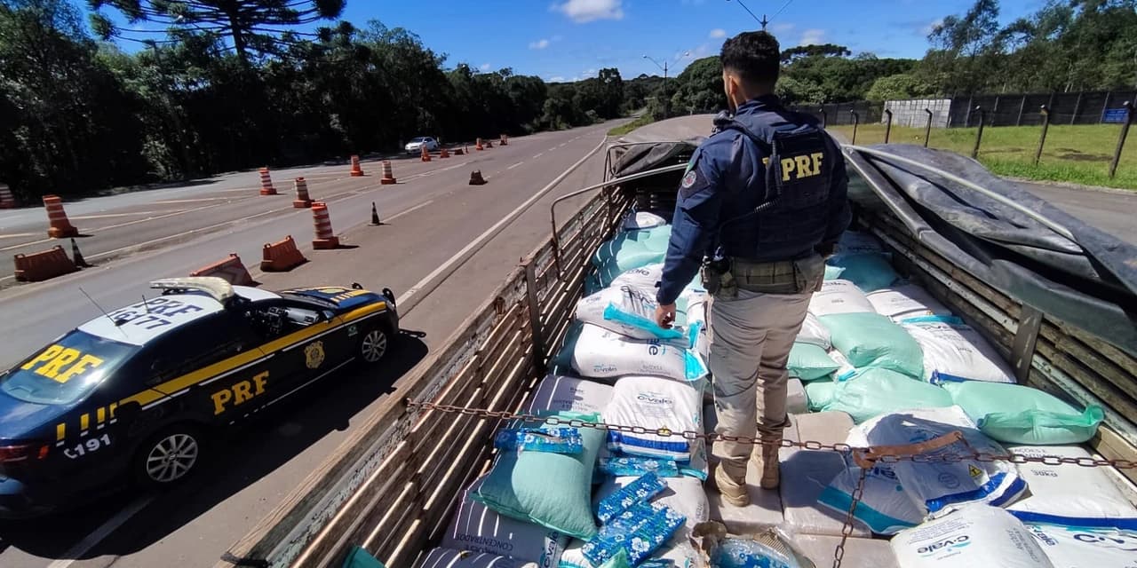 PRF apreende 394 Kg de maconha na Br 277 em Guarapuava