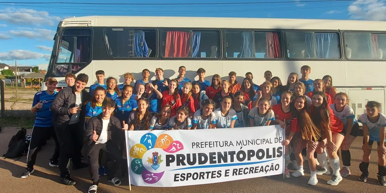Equipes da escolinha de voleibol participam da 2ª Etapa da Liga Sul Norte Pioneiro de Desportos