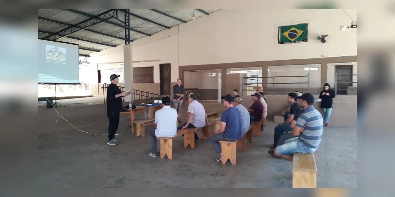 Moradores participam de Audiência Pública sobre patrulha rural, no interior de Prudentópolis