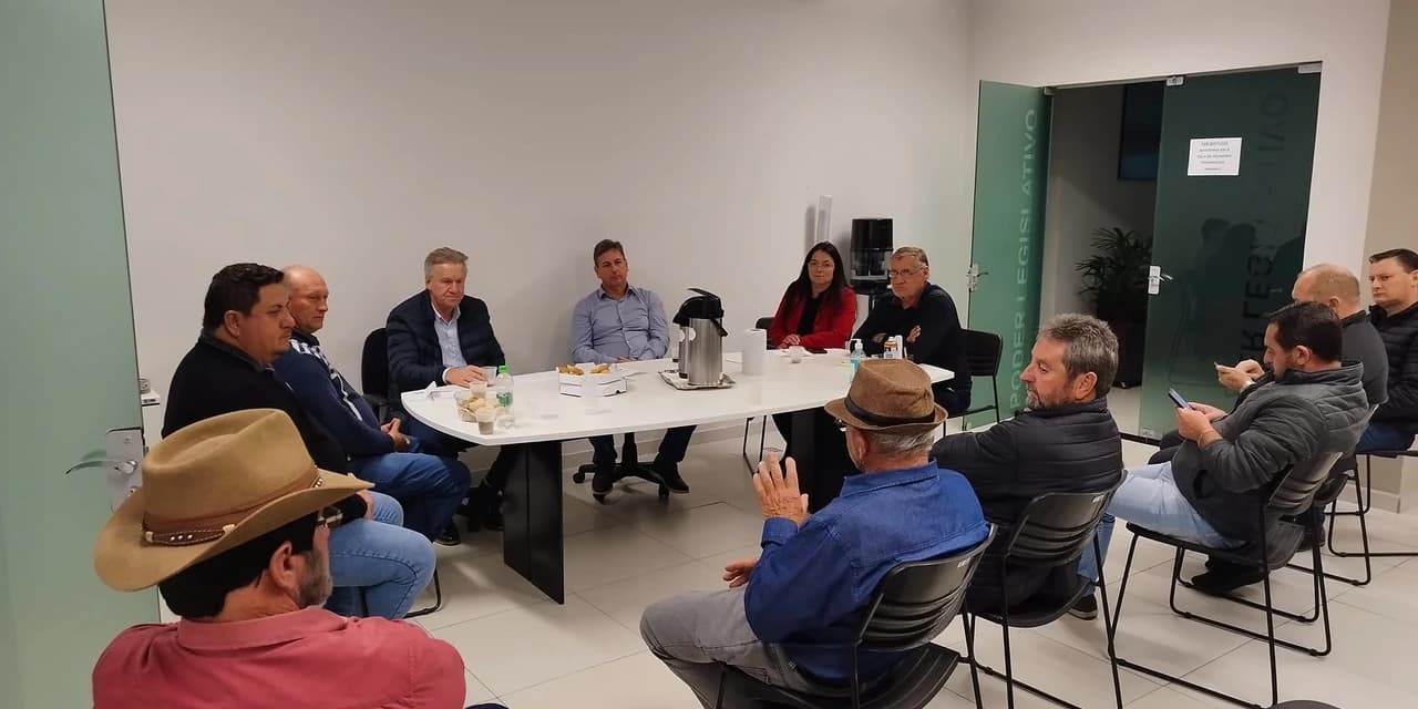 Deputado Estadual Luís Corti visita a câmara de vereadores de Prudentópolis
