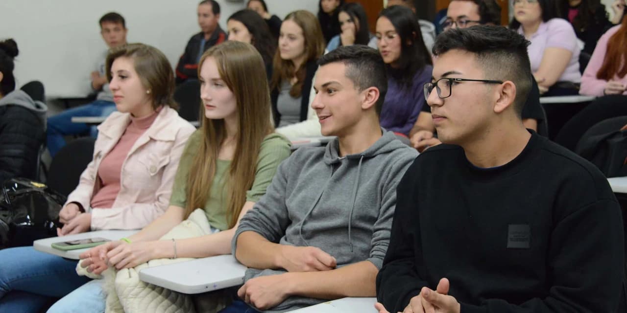 74 estudantes participam da turma 2023 do Cursinho Pré-Vestibular da Unicentro