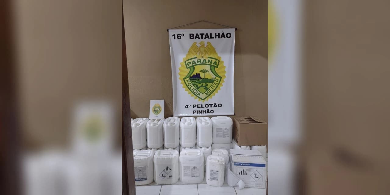 Polícia apreende galões de agrotóxicos falsificados, em Pinhão