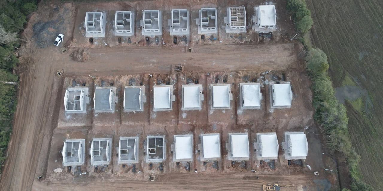 42 novas moradias estão sendo construídas em Guamiranga. Vídeo!