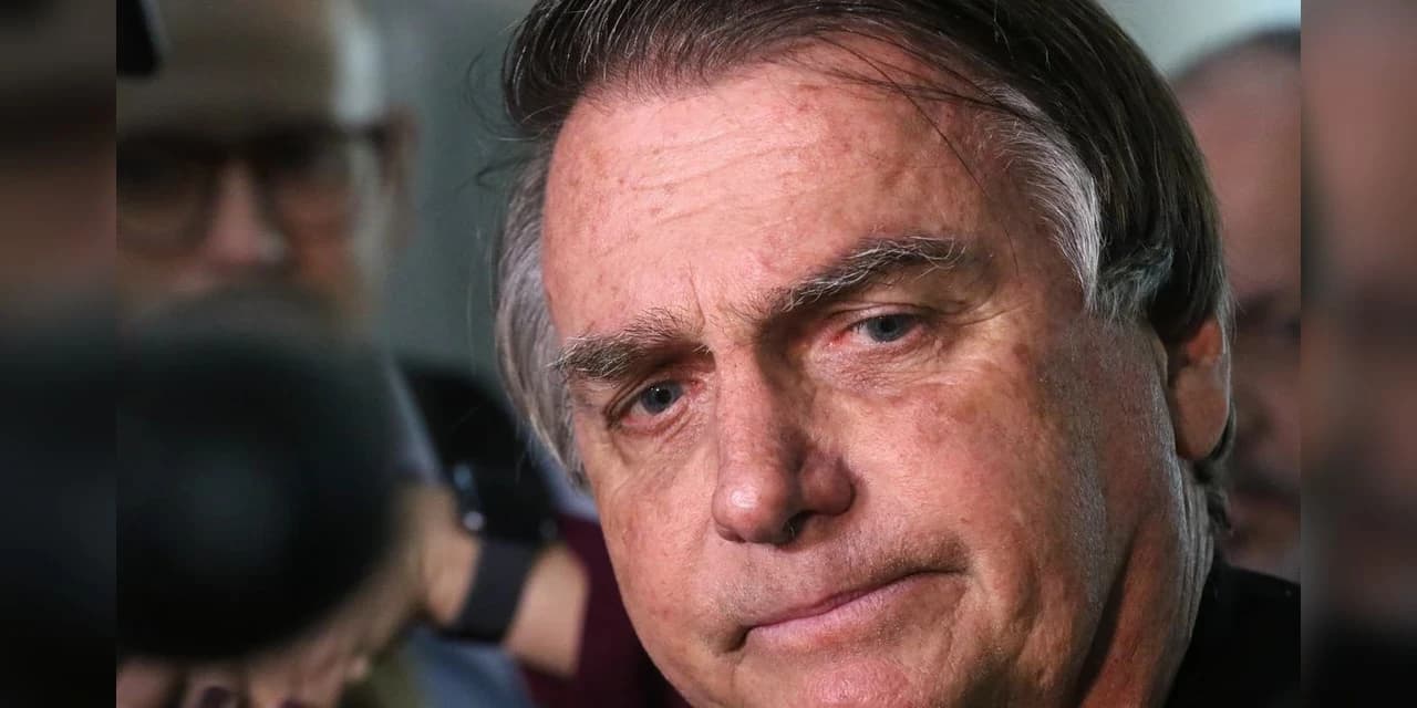 Maioria do TSE condena Bolsonaro à inelegibilidade por oito anos