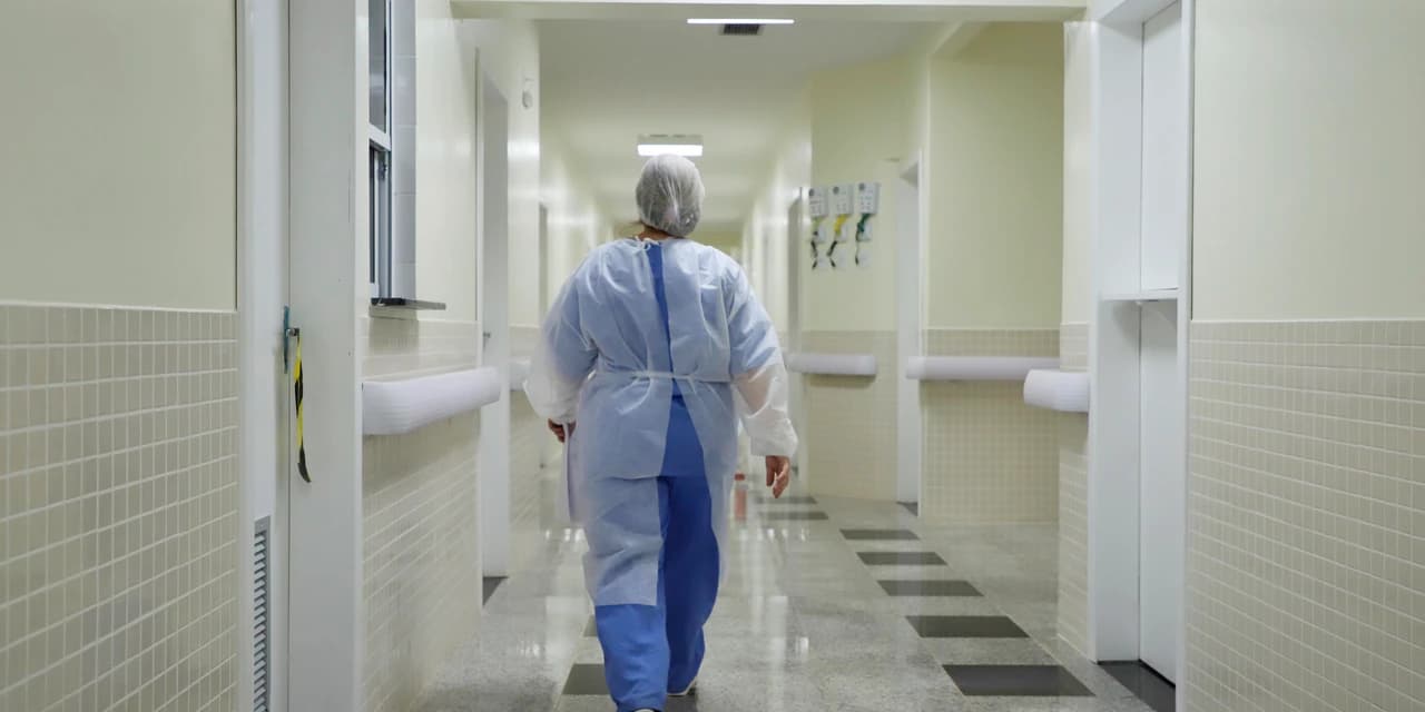 Mutirão da Agência do Trabalhador de Curitiba oferta 400 vagas de trabalho na saúde