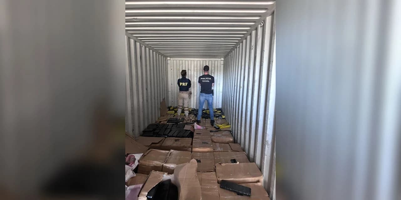 PRF e POLÍCIA CIVIL apreendem mais de 2 toneladas de maconha transportada em container, em Guarapuava