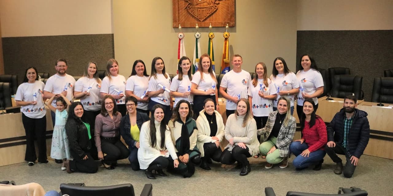 Alunos recebem certificação do "Programa Saúde com Agente".