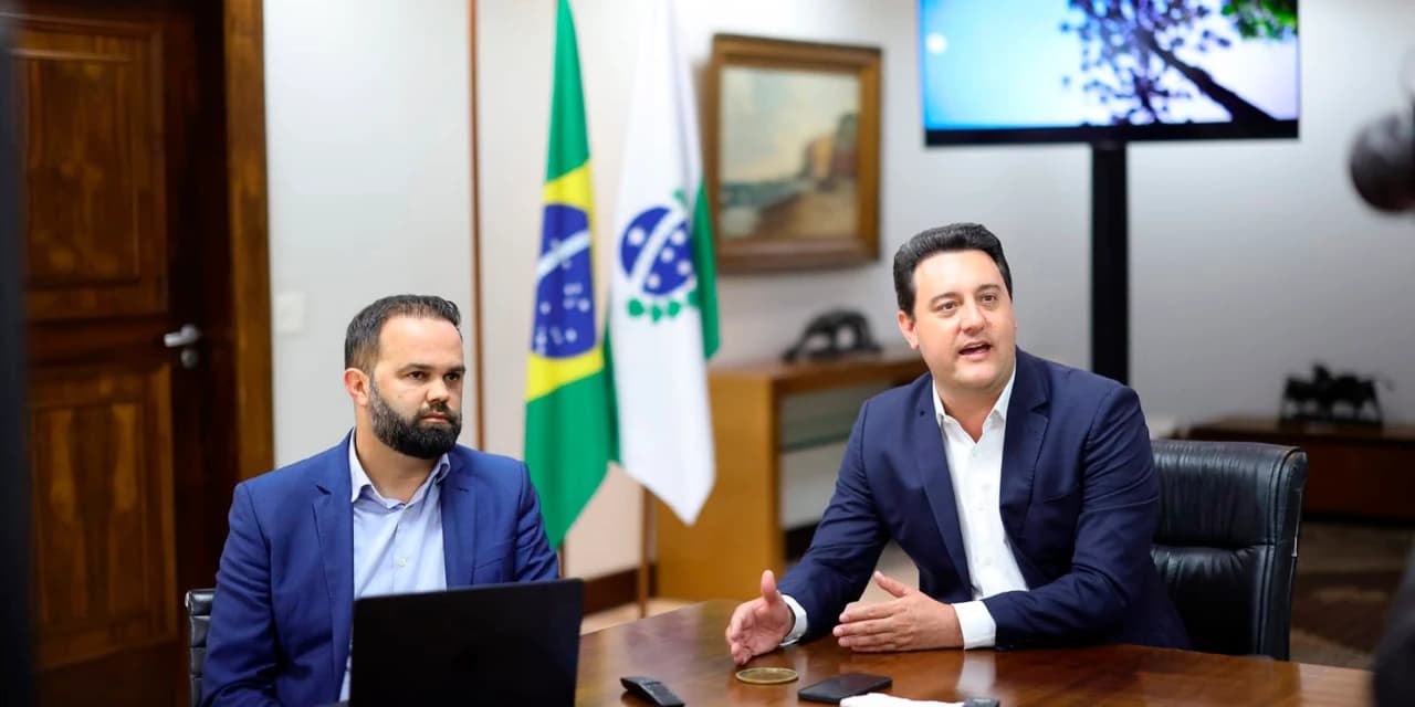 Governador anuncia bônus para nota boa no Ideb e projeto de energia solar nas escolas