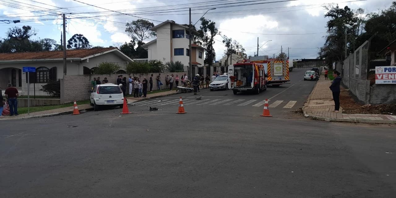Polícia Militar atende acidente envolvendo dois veículos em Prudentópolis