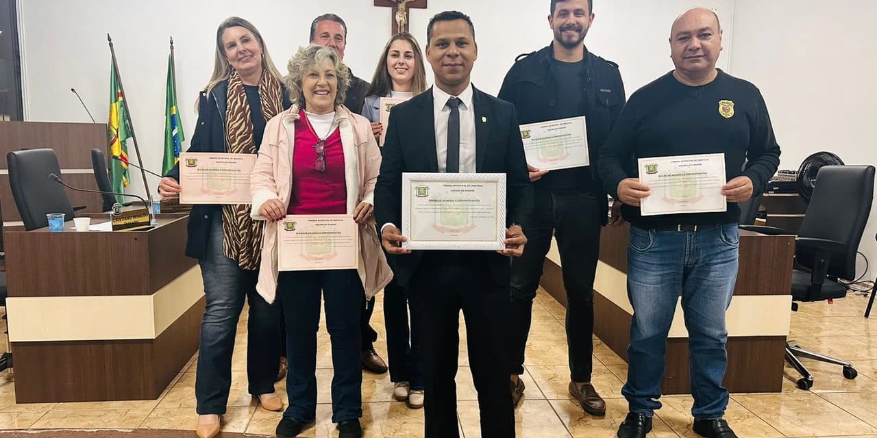 Polícia Civil recebe moção de aplausos da Câmara de Vereadores de Imbituva.