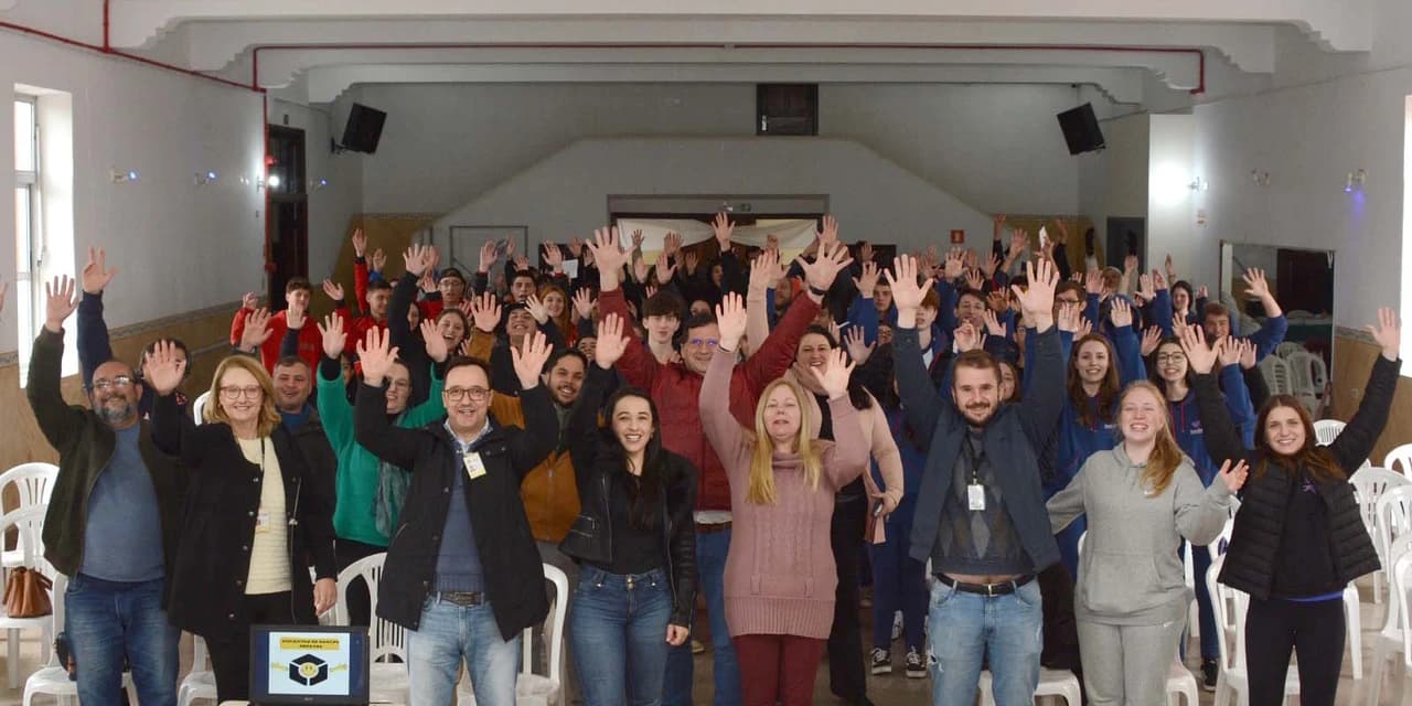 Projeto Unicentro de Braços Abertos reúne 800 alunos de Ensino Médio em Prudentópolis
