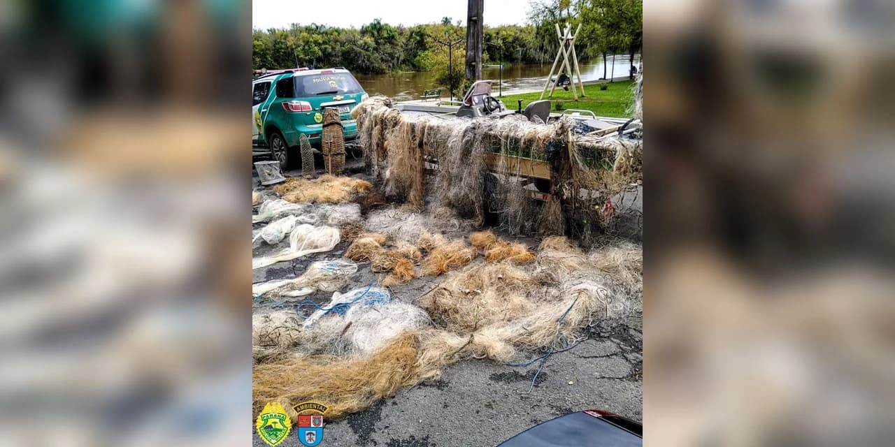Operação aquática da polícia ambiental apreende 6 mil metros de redes no Rio Iguaçu