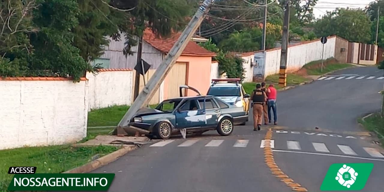Após tentativa de abordagem jovem de 22 anos empreendeu fuga e atinge um poste