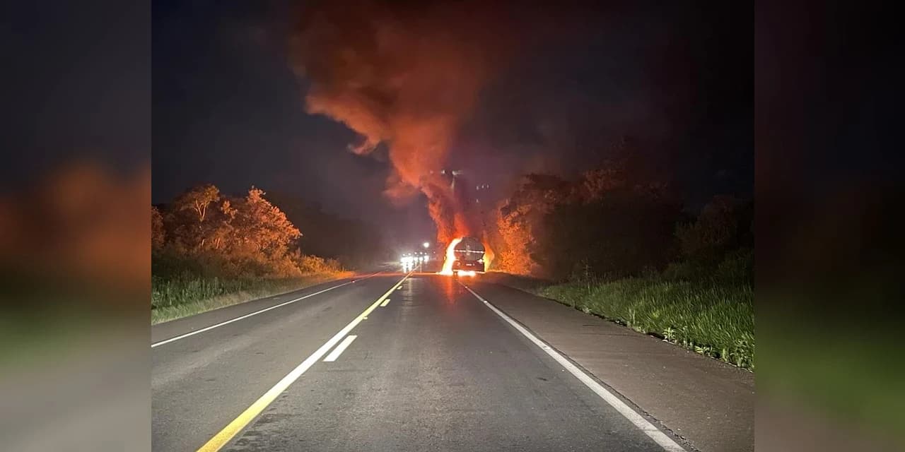 PRF atende ocorrência de Incêndio em Caminhão na Br 277