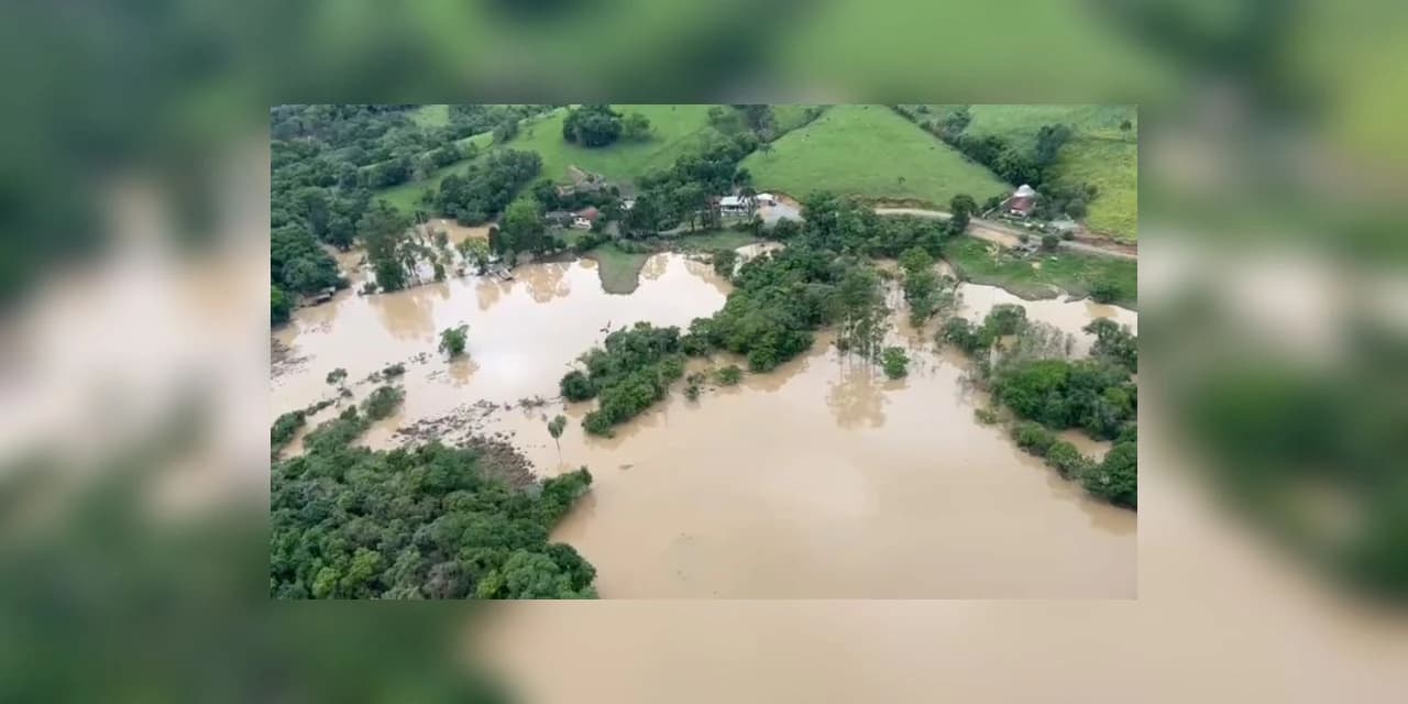 Prefeito Osnei Stadler e Capitã Spack sobrevoam áreas atingidas pelas chuvas em Prudentópolis. VÍDEO!