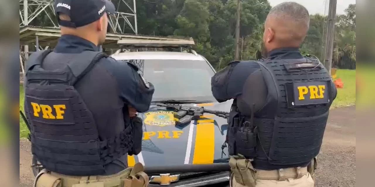 PRF de Guarapuava apreende fuzil Colt