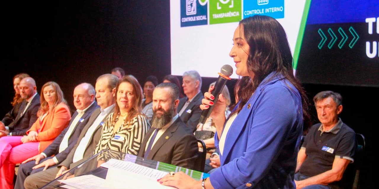 Congresso da CGE reúne 800 pessoas em Curitiba e reforça combate à corrupção